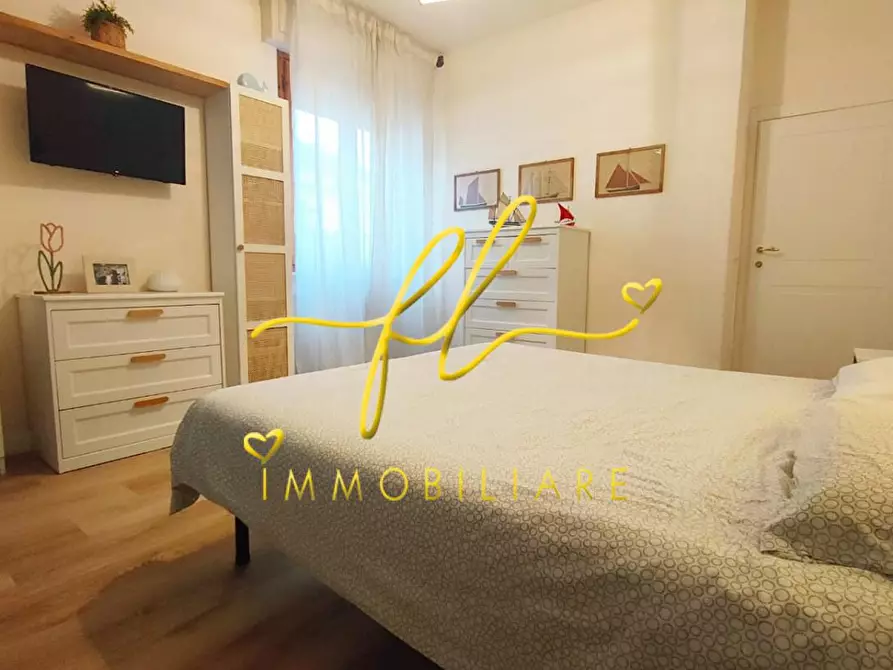 Immagine 26 di Appartamento in vendita  a Rosignano Marittimo