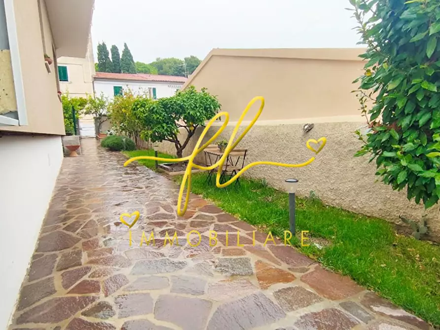 Immagine 43 di Appartamento in vendita  a Rosignano Marittimo