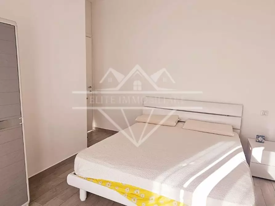 Immagine 8 di Appartamento in affitto  a Carrara