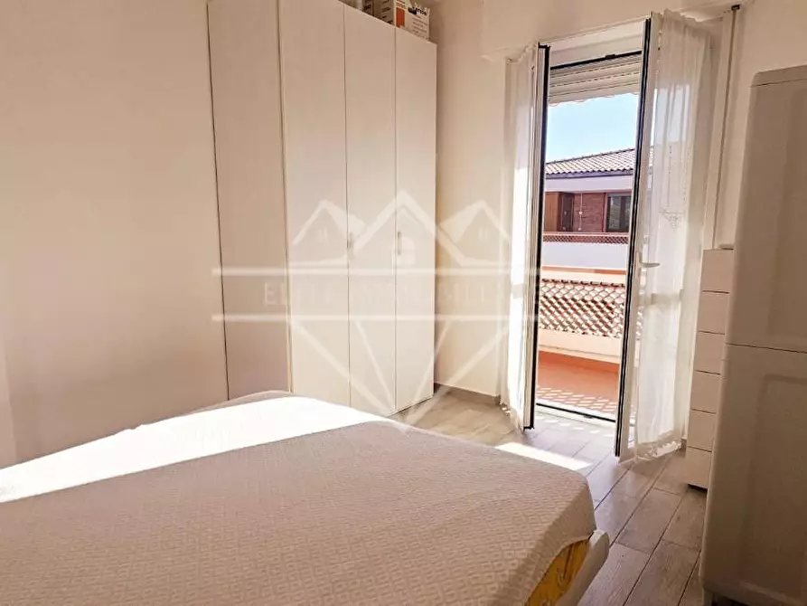 Immagine 7 di Appartamento in affitto  a Carrara