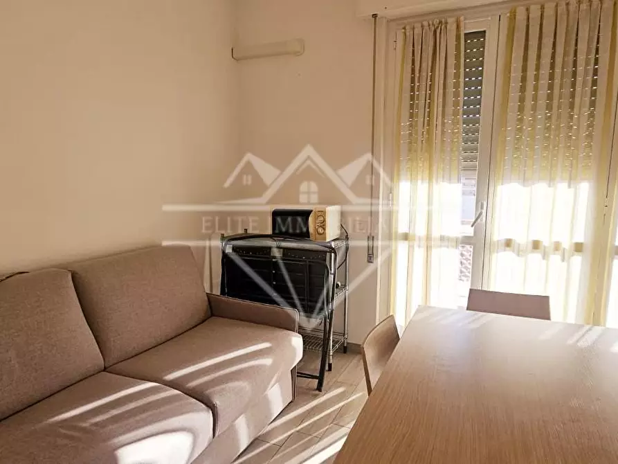 Immagine 6 di Appartamento in affitto  a Carrara