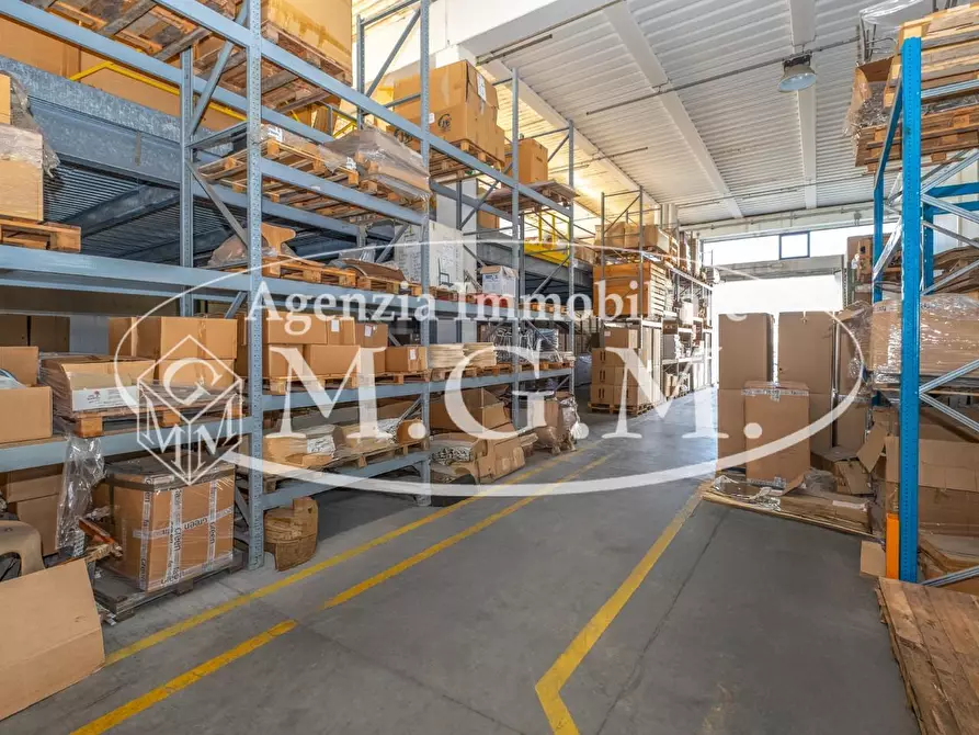 Immagine 19 di Attività artigianale in vendita  a Vicopisano