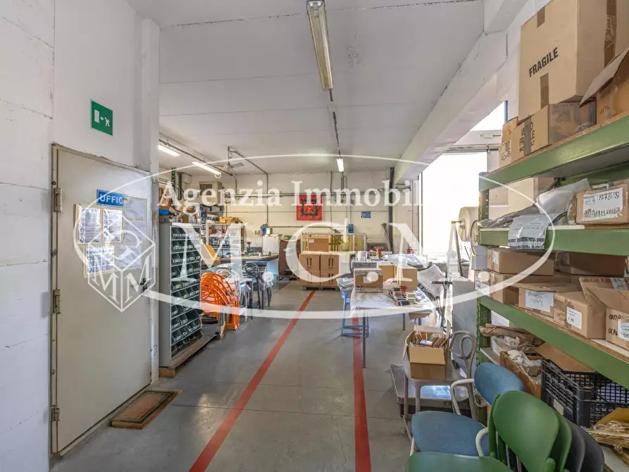 Immagine 13 di Attività artigianale in vendita  a Vicopisano