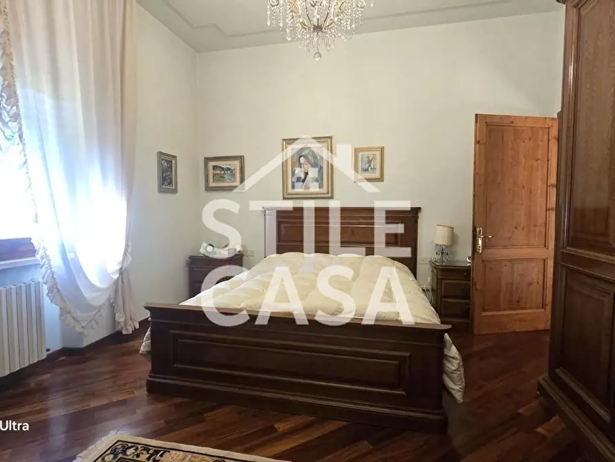Immagine 7 di Villa in vendita  a Fucecchio