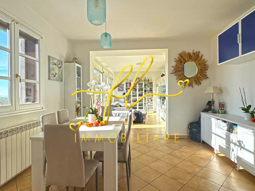 Immagine 7 di Appartamento in vendita  a Casale Marittimo