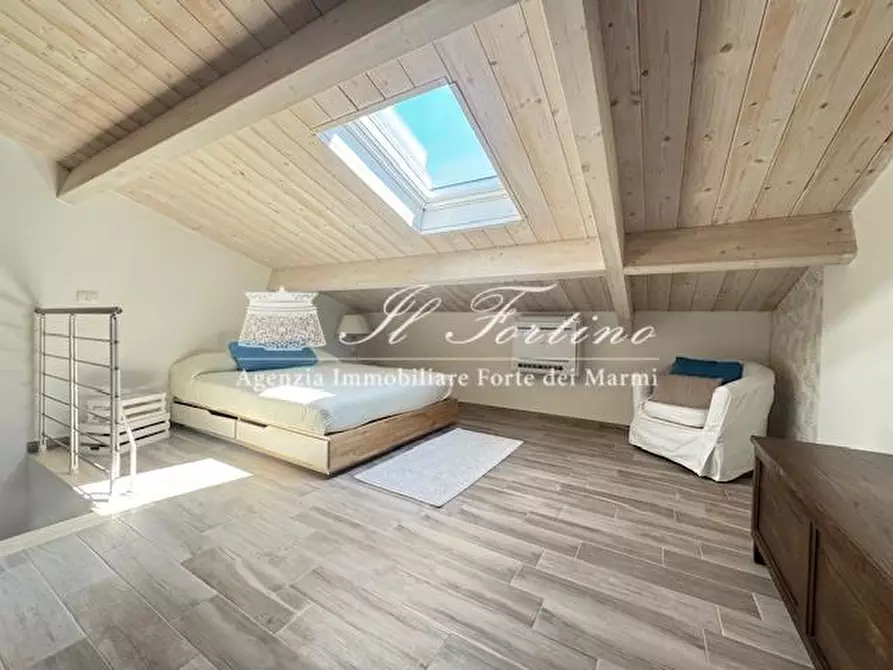 Immagine 19 di Casa bifamiliare in affitto  a Forte Dei Marmi