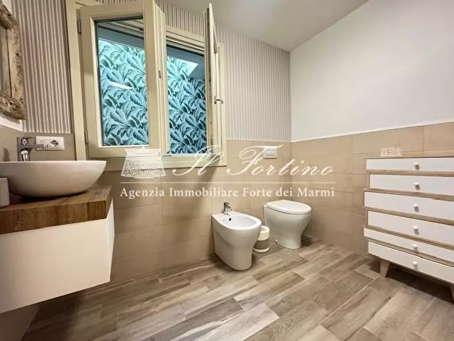 Immagine 25 di Casa bifamiliare in affitto  a Forte Dei Marmi