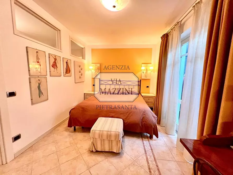 Immagine 22 di Villa in vendita  a Forte Dei Marmi