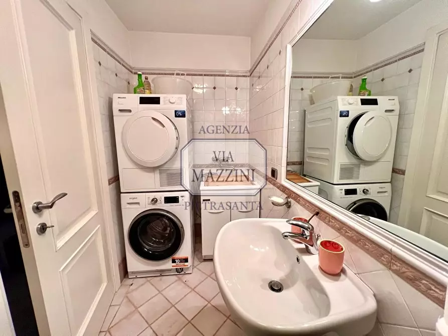 Immagine 28 di Villa in vendita  a Forte Dei Marmi