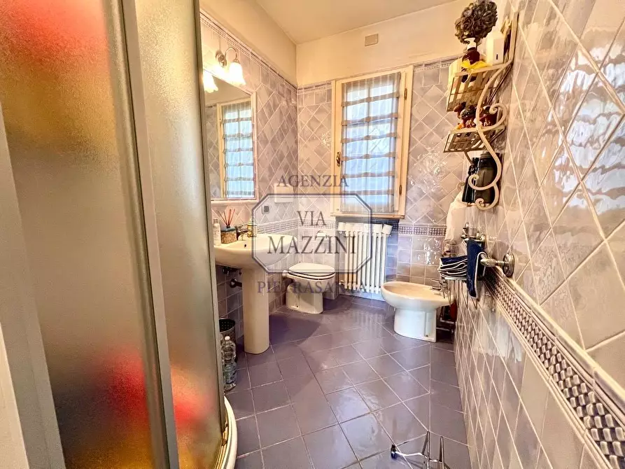 Immagine 9 di Villa in vendita  a Forte Dei Marmi
