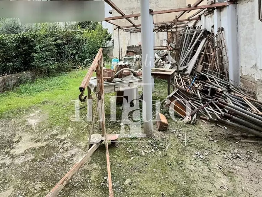 Immagine 25 di Terratetto in vendita  a Campi Bisenzio