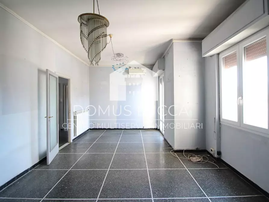 Immagine 31 di Appartamento in vendita  a Lucca