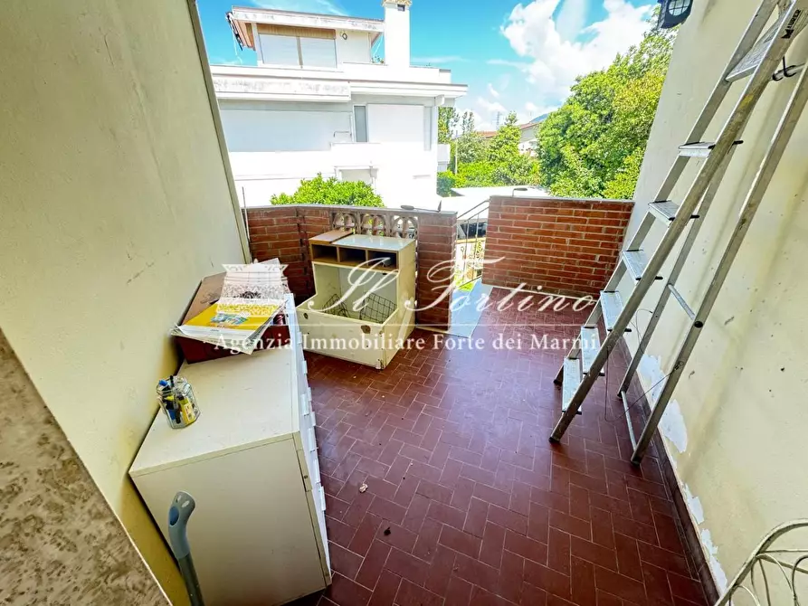 Immagine 12 di Casa indipendente in vendita  a Forte Dei Marmi