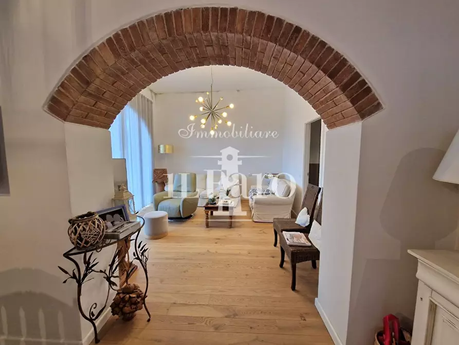 Immagine 2 di Appartamento in vendita  a Signa