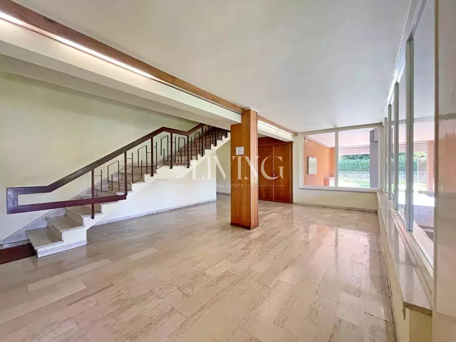 Immagine 39 di Appartamento in vendita  a Lucca