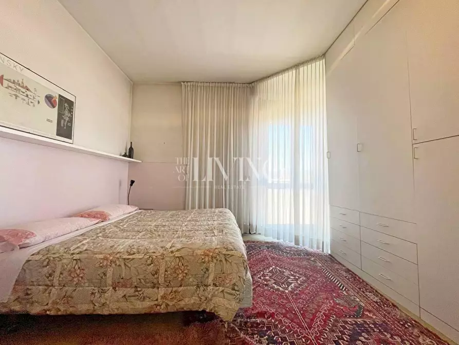 Immagine 25 di Appartamento in vendita  a Lucca