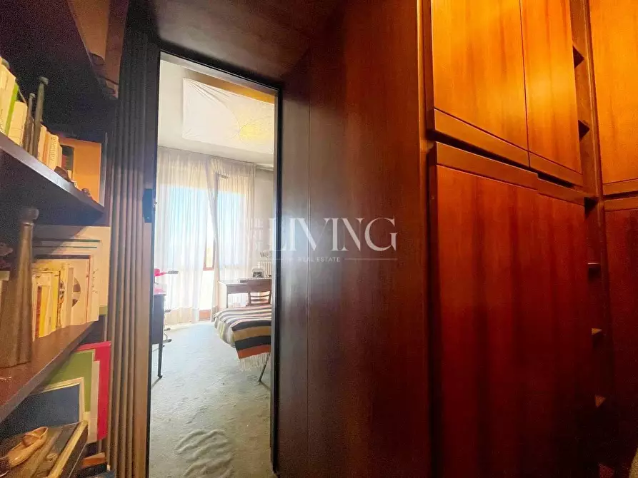 Immagine 23 di Appartamento in vendita  a Lucca