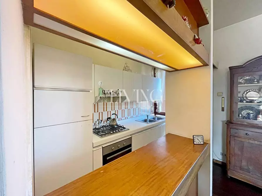 Immagine 34 di Appartamento in vendita  a Lucca