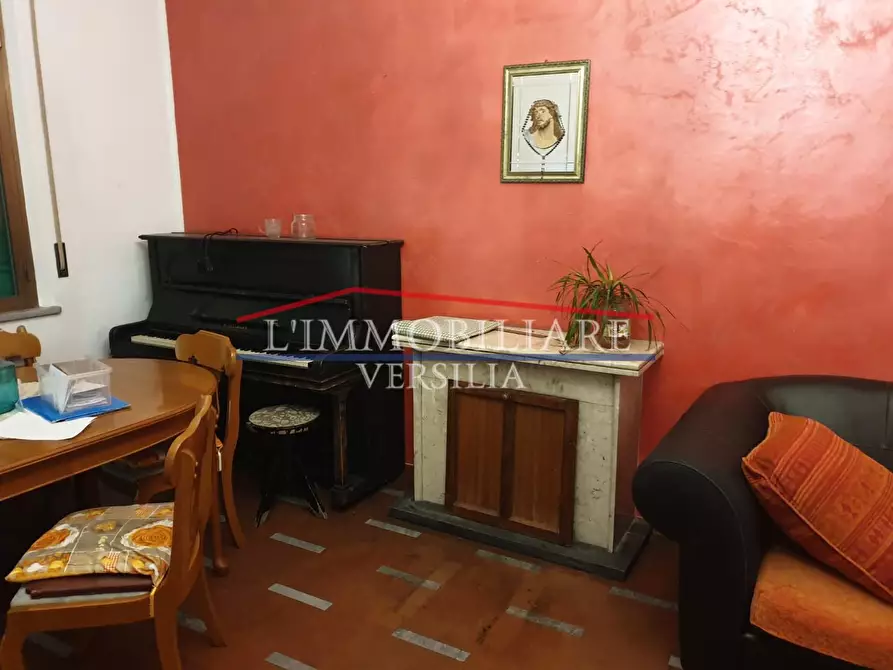 Immagine 4 di Appartamento in vendita  a Massa