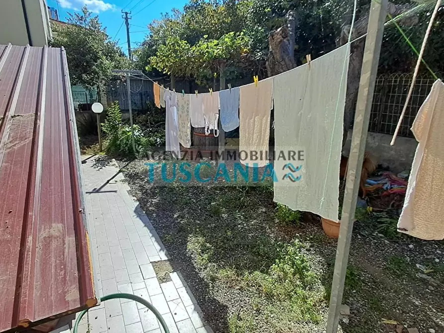 Immagine 20 di Villa in vendita  a Cecina