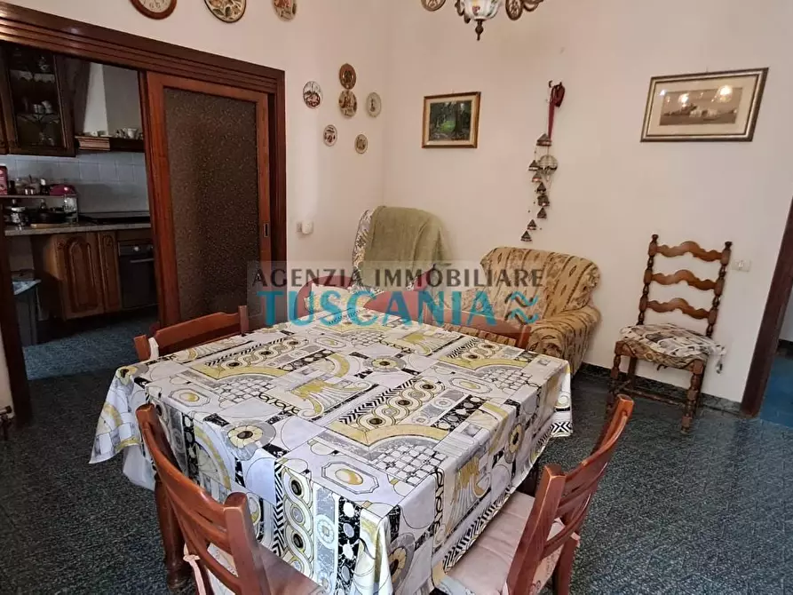 Immagine 12 di Villa in vendita  a Cecina