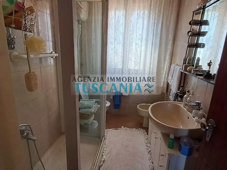 Immagine 19 di Villa in vendita  a Cecina