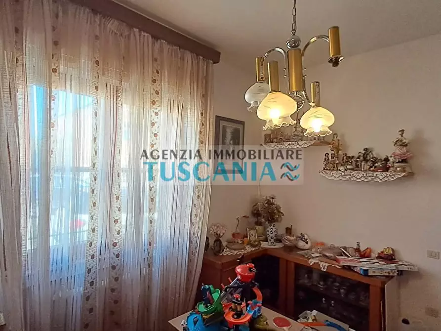 Immagine 13 di Villa in vendita  a Cecina