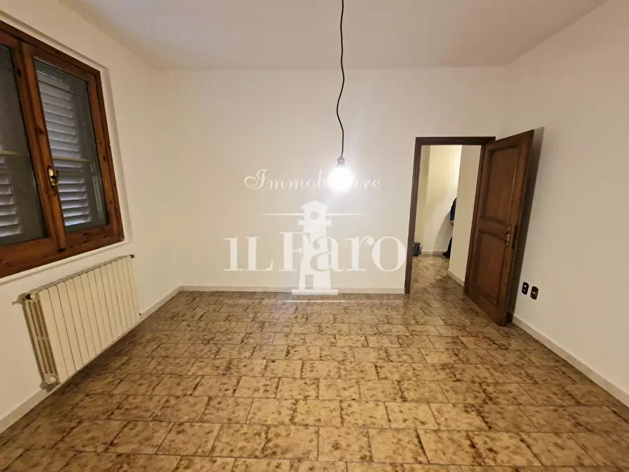 Immagine 25 di Terratetto in vendita  a Campi Bisenzio