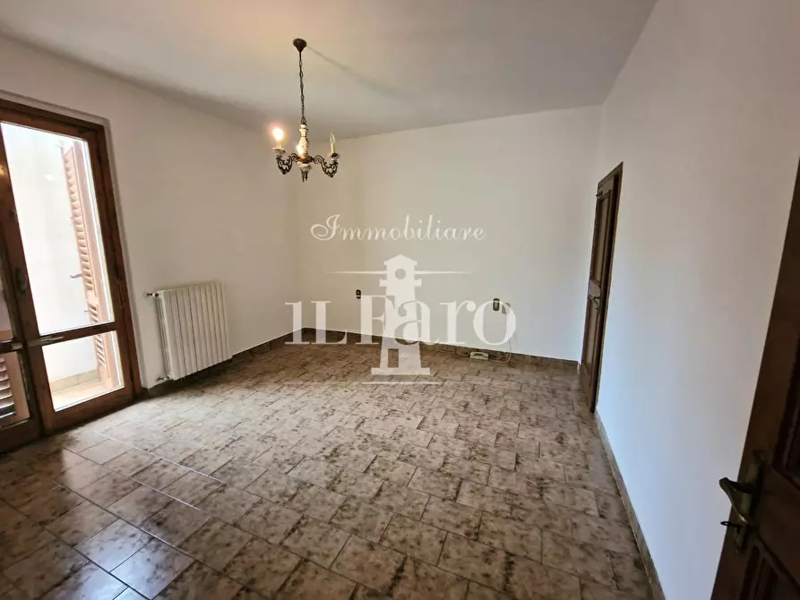 Immagine 27 di Terratetto in vendita  a Campi Bisenzio