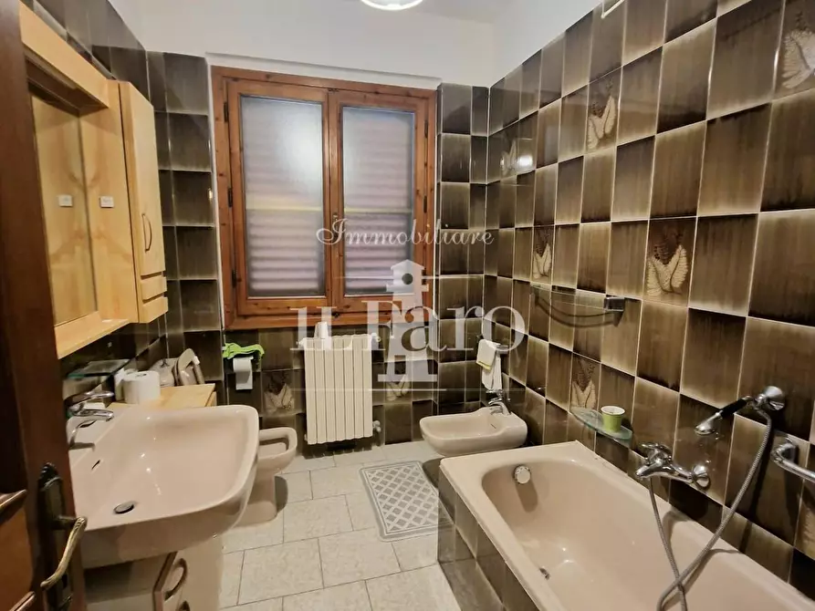 Immagine 36 di Terratetto in vendita  a Campi Bisenzio