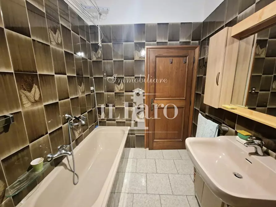 Immagine 38 di Terratetto in vendita  a Campi Bisenzio