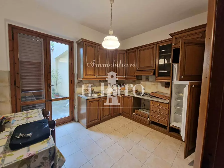 Immagine 12 di Terratetto in vendita  a Campi Bisenzio