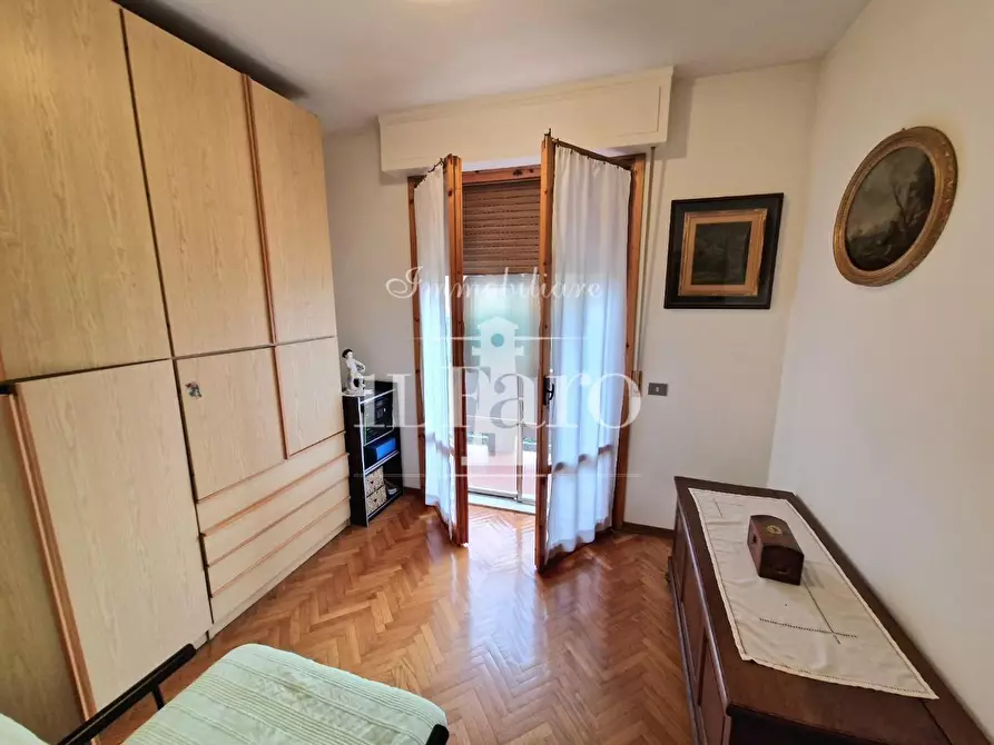 Immagine 23 di Villetta a schiera in vendita  a Campi Bisenzio