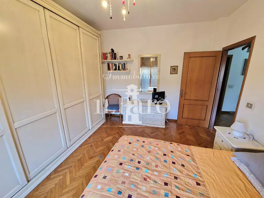 Immagine 22 di Villetta a schiera in vendita  a Campi Bisenzio