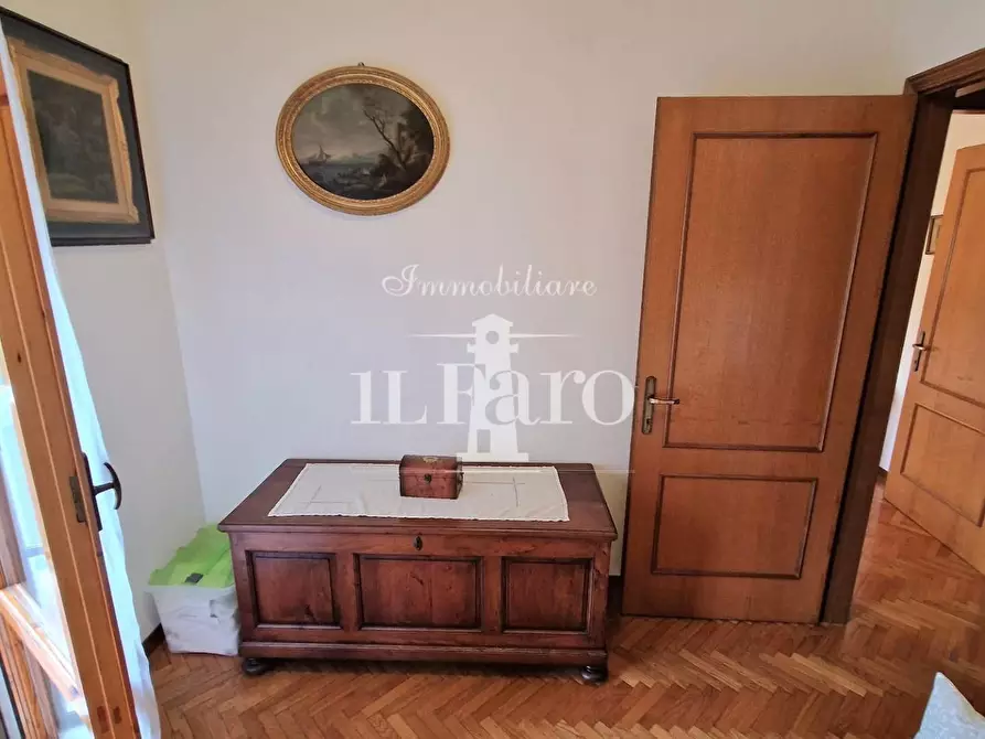 Immagine 25 di Villetta a schiera in vendita  a Campi Bisenzio