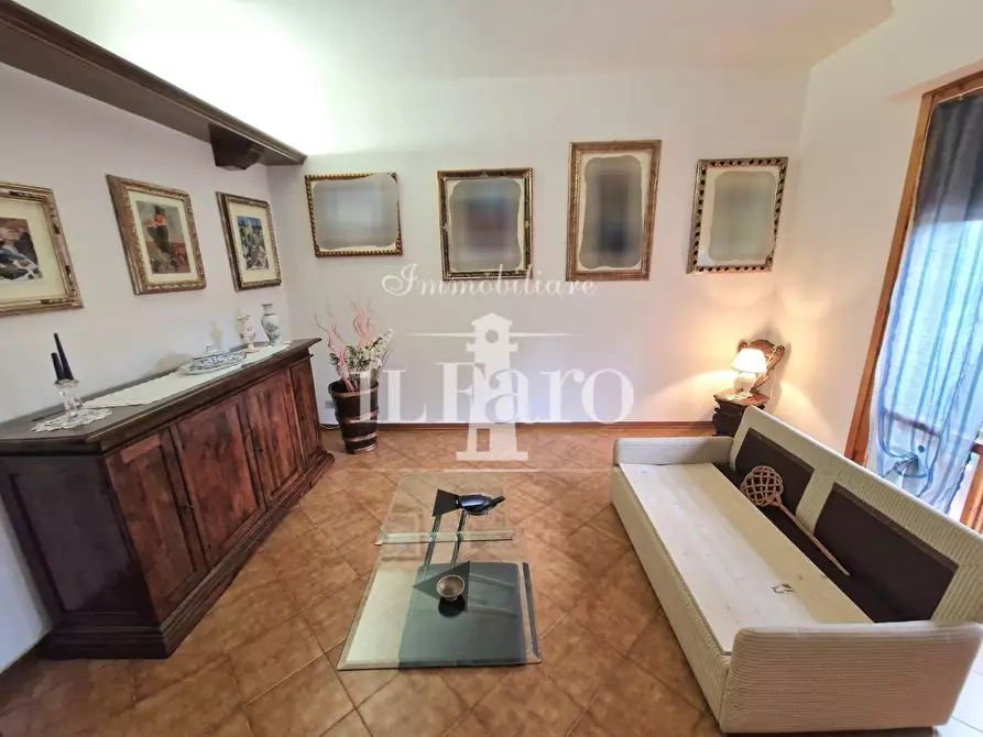 Immagine 5 di Villetta a schiera in vendita  a Campi Bisenzio