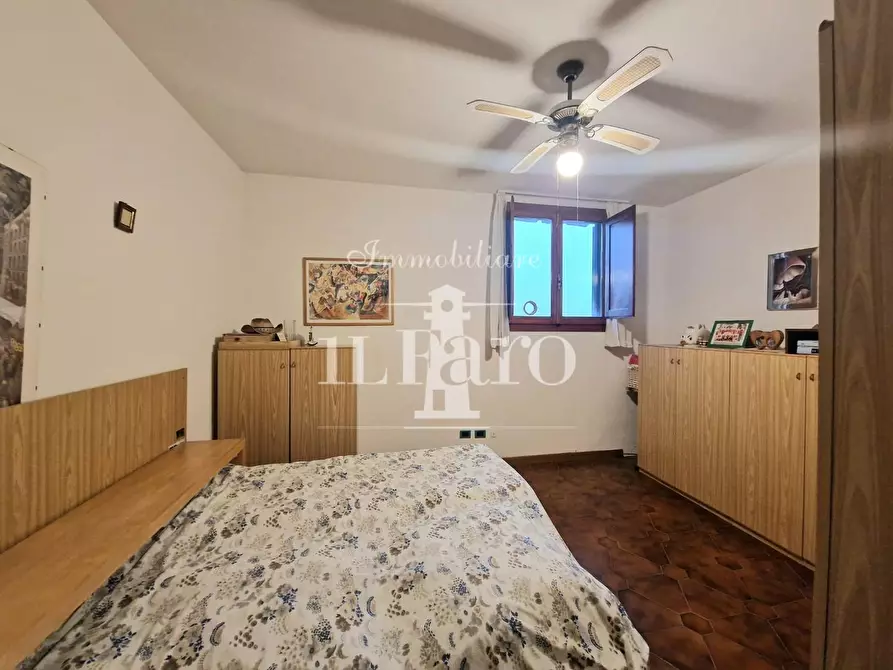 Immagine 18 di Terratetto in vendita  a Campi Bisenzio