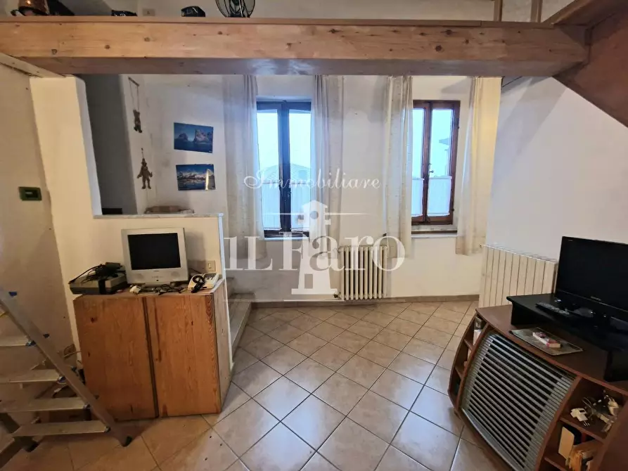 Immagine 11 di Terratetto in vendita  a Campi Bisenzio