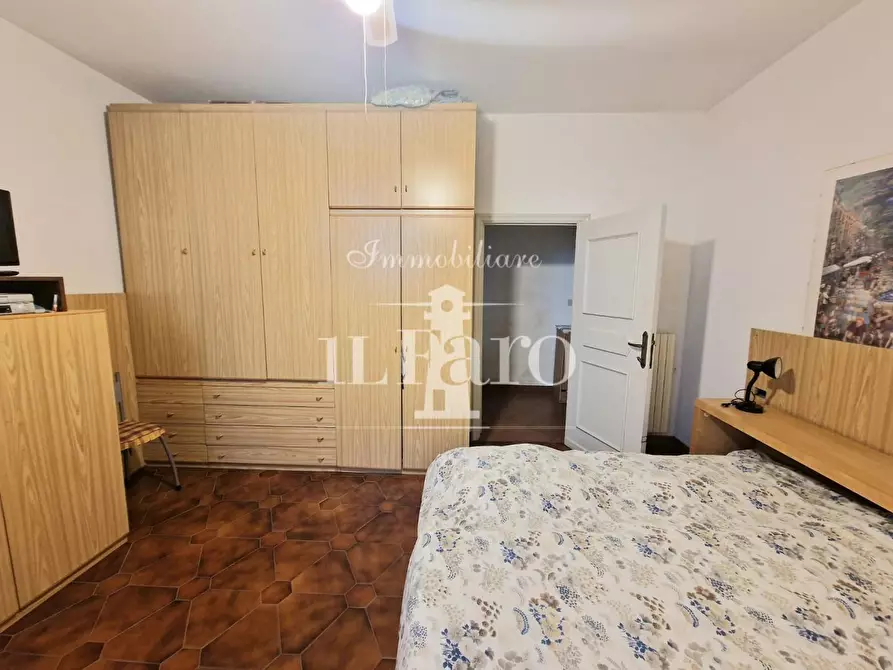 Immagine 16 di Terratetto in vendita  a Campi Bisenzio