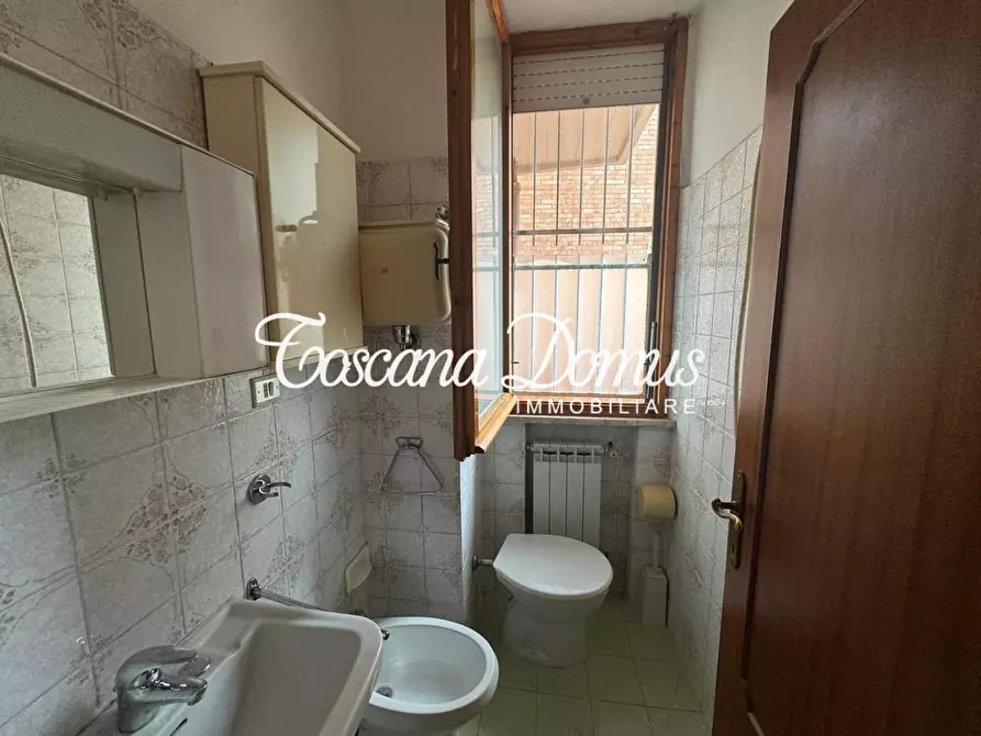 Immagine 22 di Appartamento in vendita  a Siena