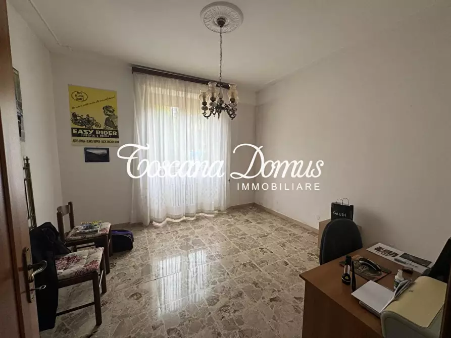 Immagine 24 di Appartamento in vendita  a Siena