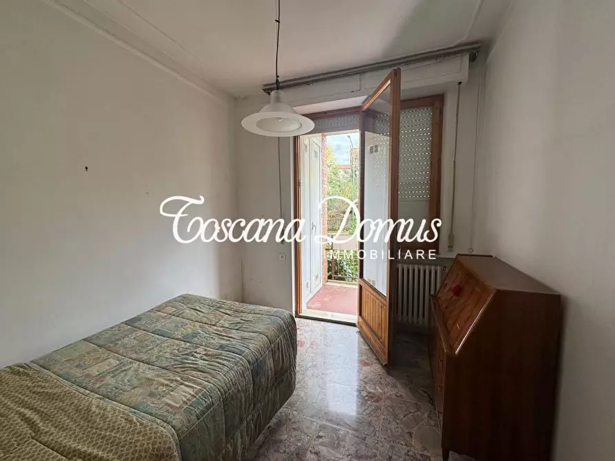 Immagine 17 di Appartamento in vendita  a Siena