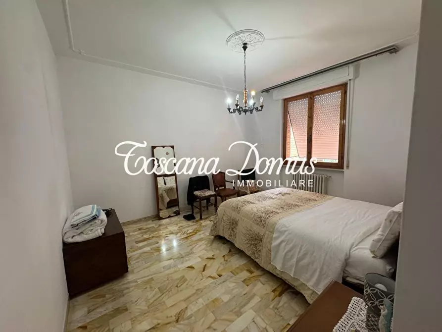 Immagine 20 di Appartamento in vendita  a Siena