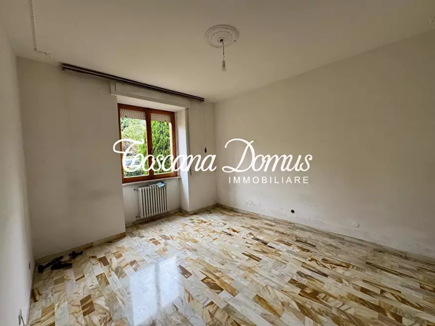 Immagine 25 di Appartamento in vendita  a Siena