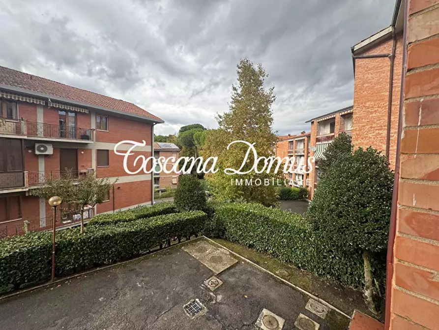 Immagine 13 di Appartamento in vendita  a Siena