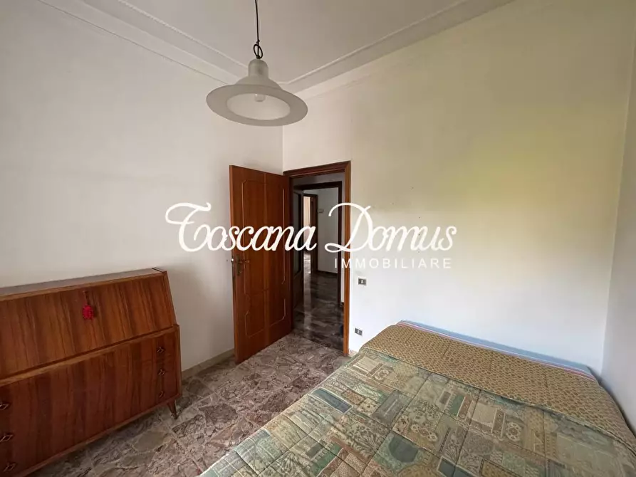 Immagine 15 di Appartamento in vendita  a Siena