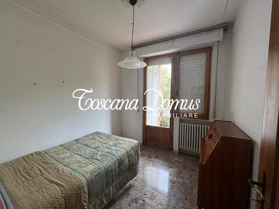 Immagine 16 di Appartamento in vendita  a Siena