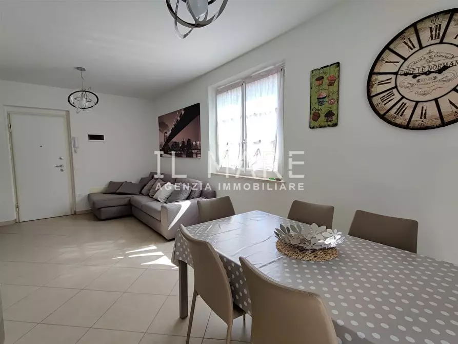 Immagine 5 di Appartamento in vendita  a Massa