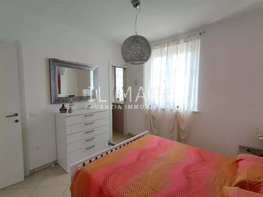 Immagine 9 di Appartamento in vendita  a Massa