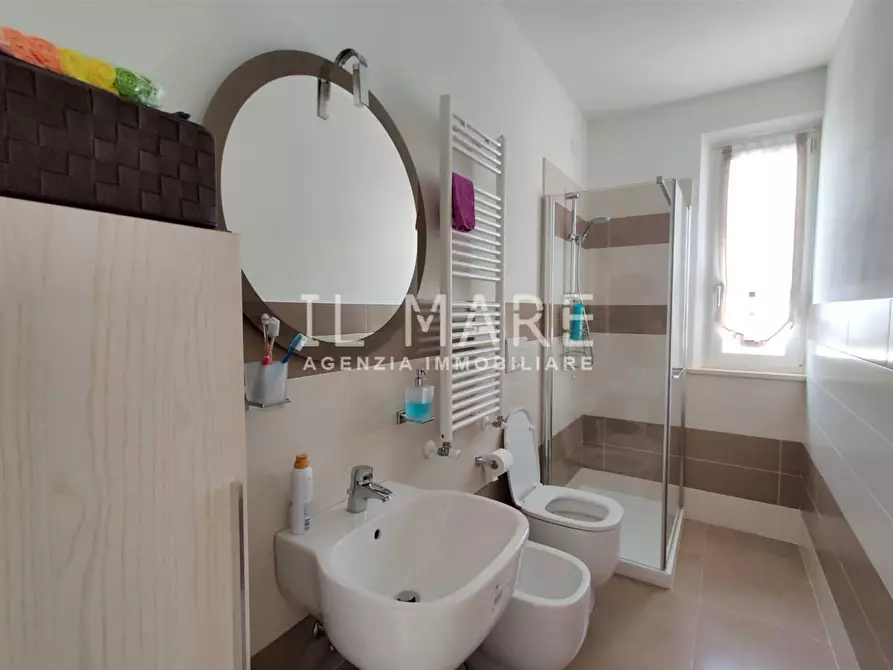 Immagine 13 di Appartamento in vendita  a Massa